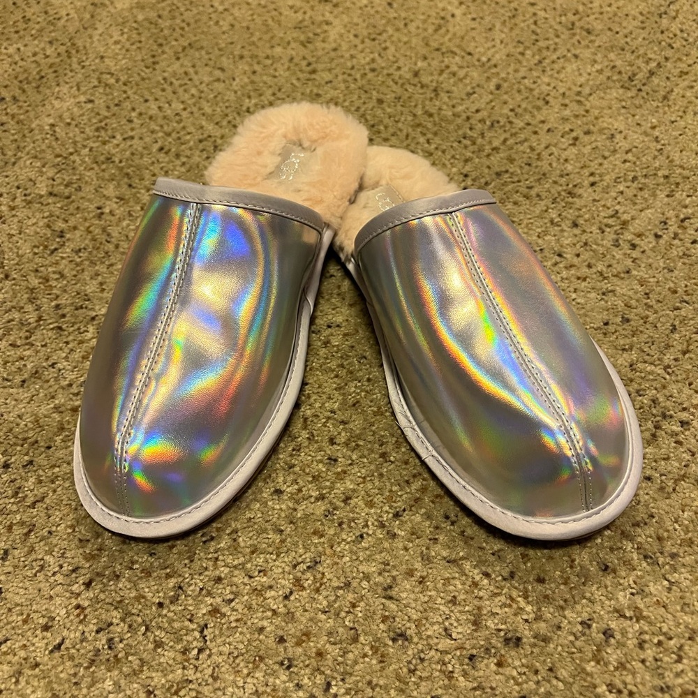 UGG PEARLE IRIDESCENT SLIPPERS